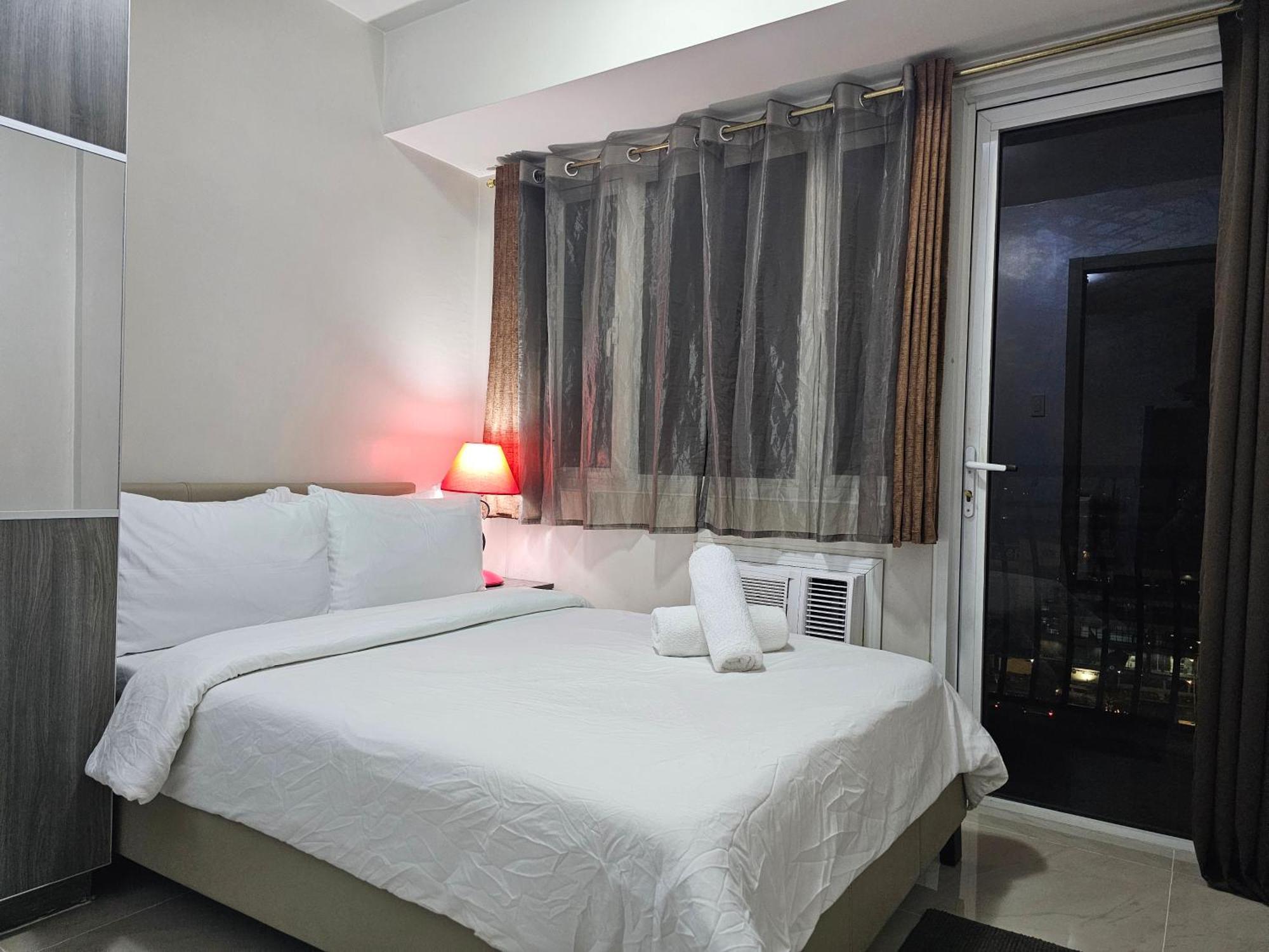 Solemare Parksuites Condominium - Condo R Us Маніла Екстер'єр фото
